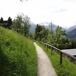 슐로삼 아파트