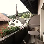 슐로삼 아파트 *