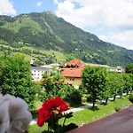 아파트 슐로삼