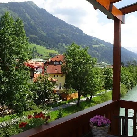 Schlossalm Apartmán *